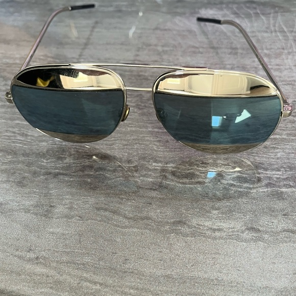 Dior sunglasses. Mint condition! - Picture 5 of 6